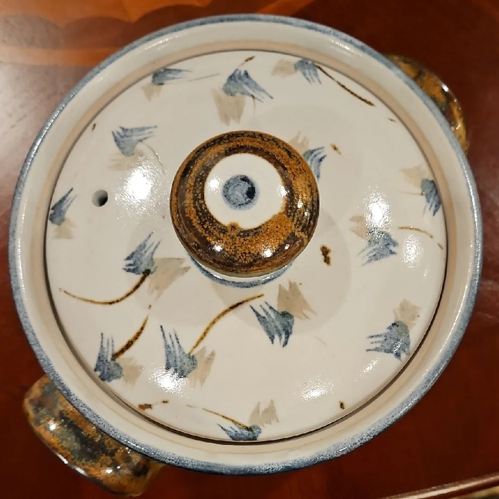Handcrafted/Signed Studio Pottery Casserole with Beautiful Pattern & Glaze